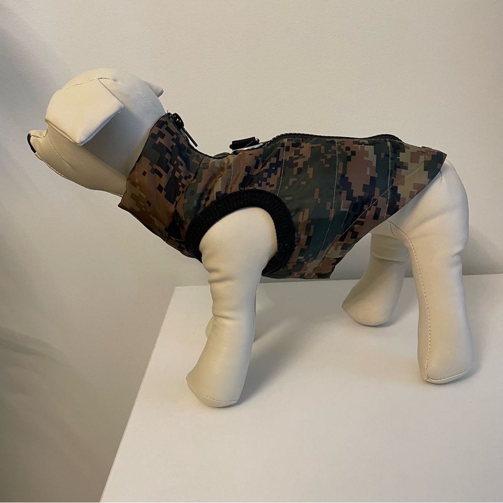 💗 NWOT Dog Camo Jacket